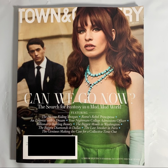 Town And Country Magazine May 2022 Ivy Getty Tom Blyth A Dream Sequence - Picture 1 of 4